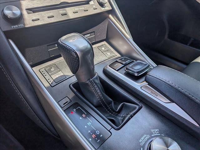 Used 2019 Lexus IS 350 F Sport w/ F Sport Package RWD image 15