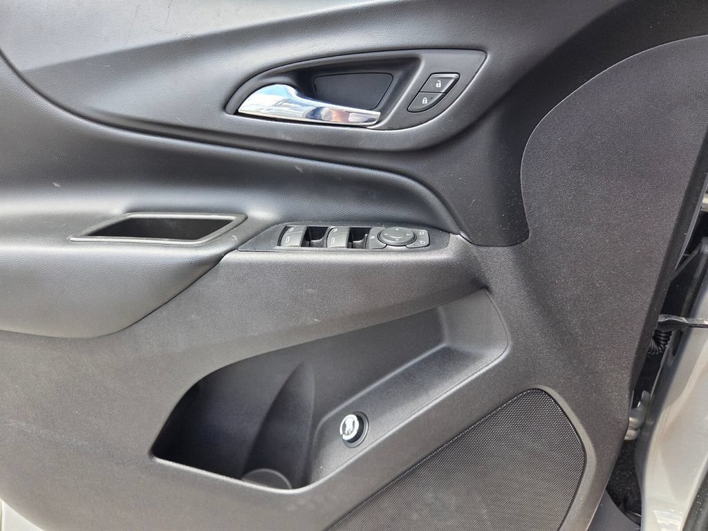 Certified 2018 Chevrolet Equinox LT FWD image 23