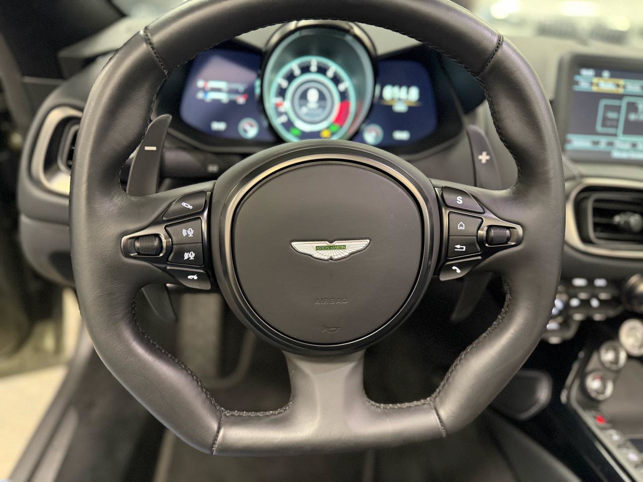 Used 2023 Aston Martin V8 Vantage Roadster RWD image 20