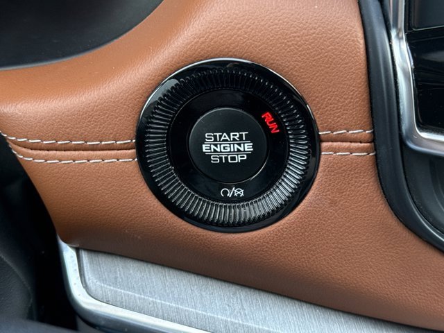 Used 2022 Jeep Compass Limited image 21