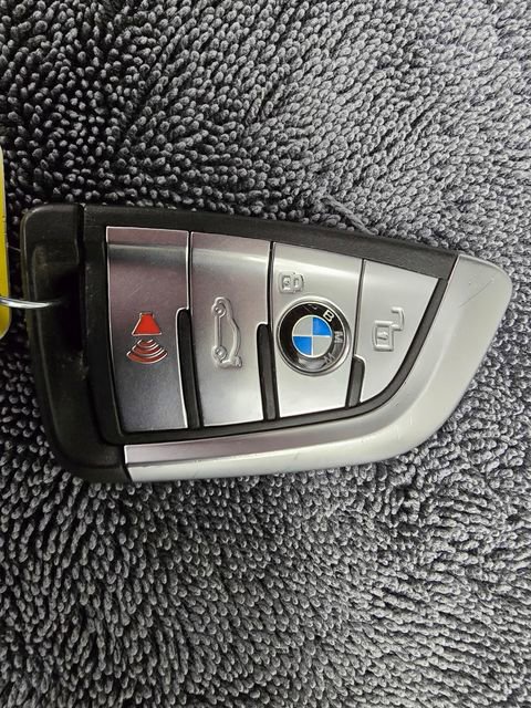 Used 2022 BMW X5 xDrive40i w/ M Sport Package image 41