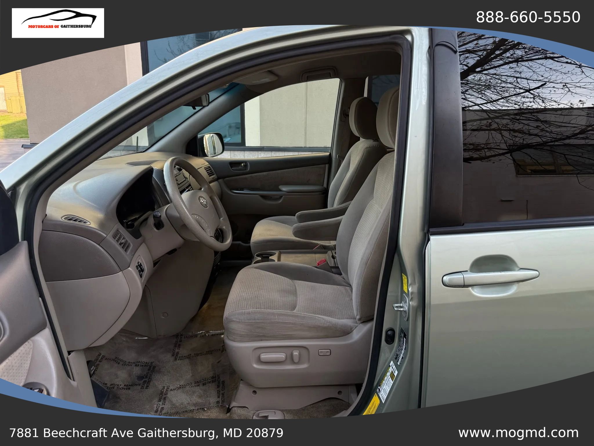 Used 2010 Toyota Sienna LE image 16