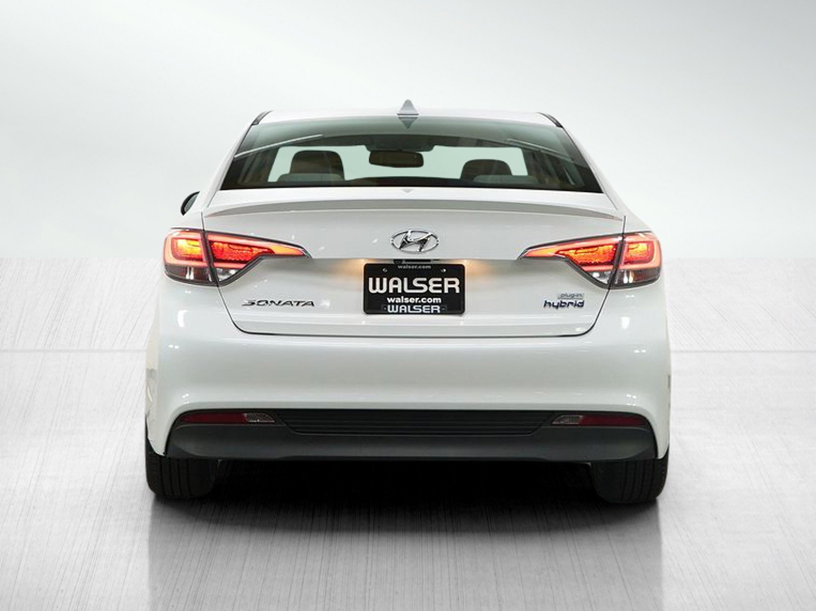 Used 2017 Hyundai Sonata Plug-In Hybrid FWD image 4