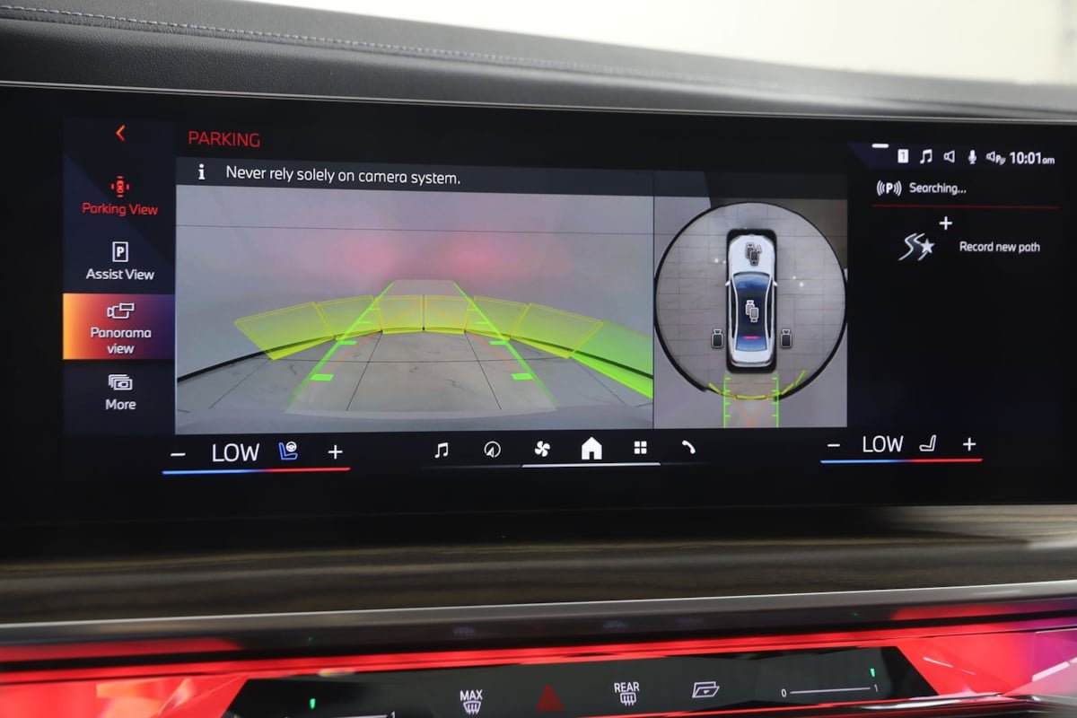 Used 2025 BMW 760i xDrive AWD/4WD image 11
