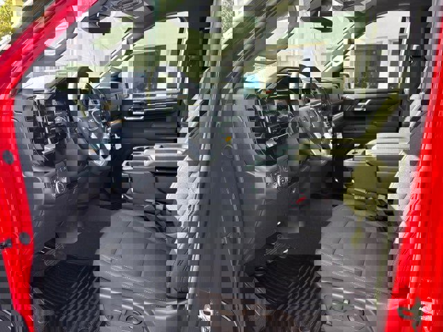 New 2026 GMC Sierra 1500 SLE w/ Preferred Package image 14