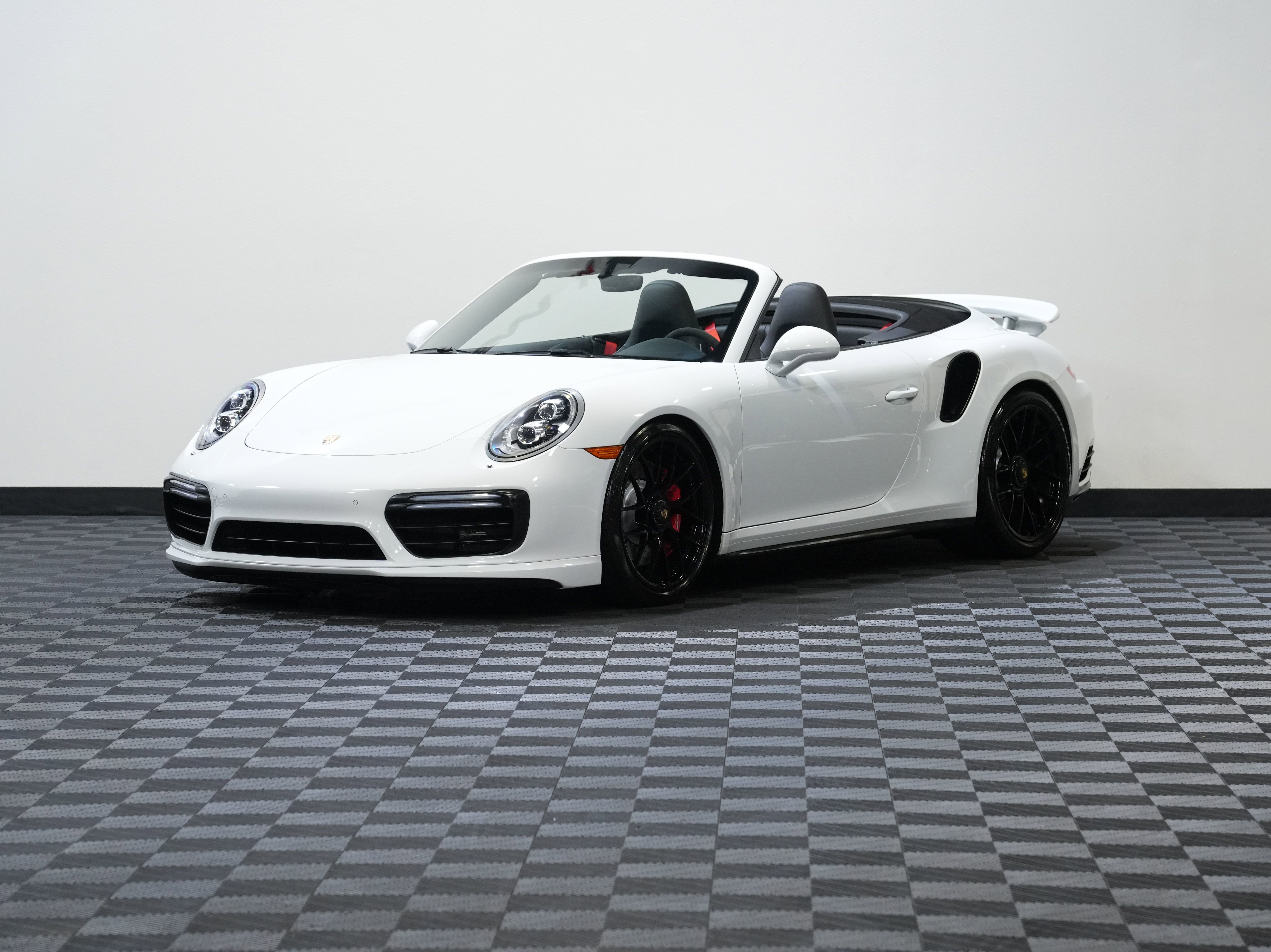 Used 2017 Porsche 911 Turbo AWD/4WD image 3