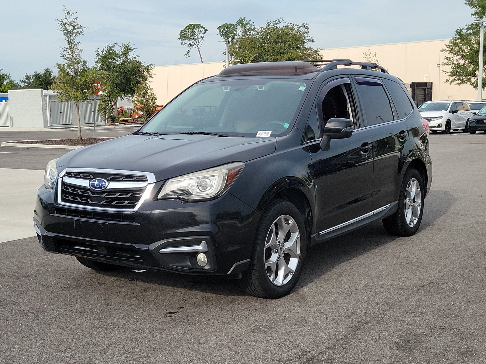 Used 2017 Subaru Forester 2.5i Touring AWD/4WD image 3