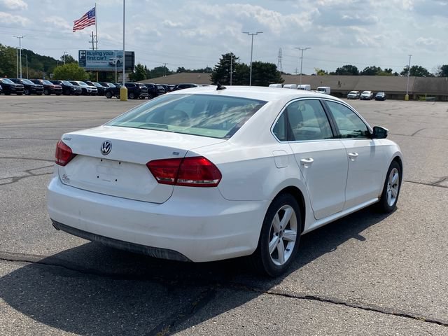 Used 2013 Volkswagen Passat 2.5 SE FWD image 2