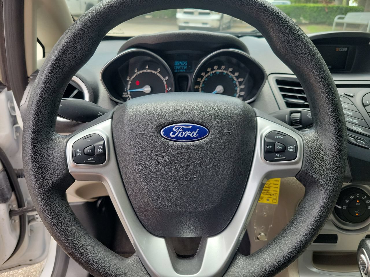 Used 2018 Ford Fiesta SE FWD image 18
