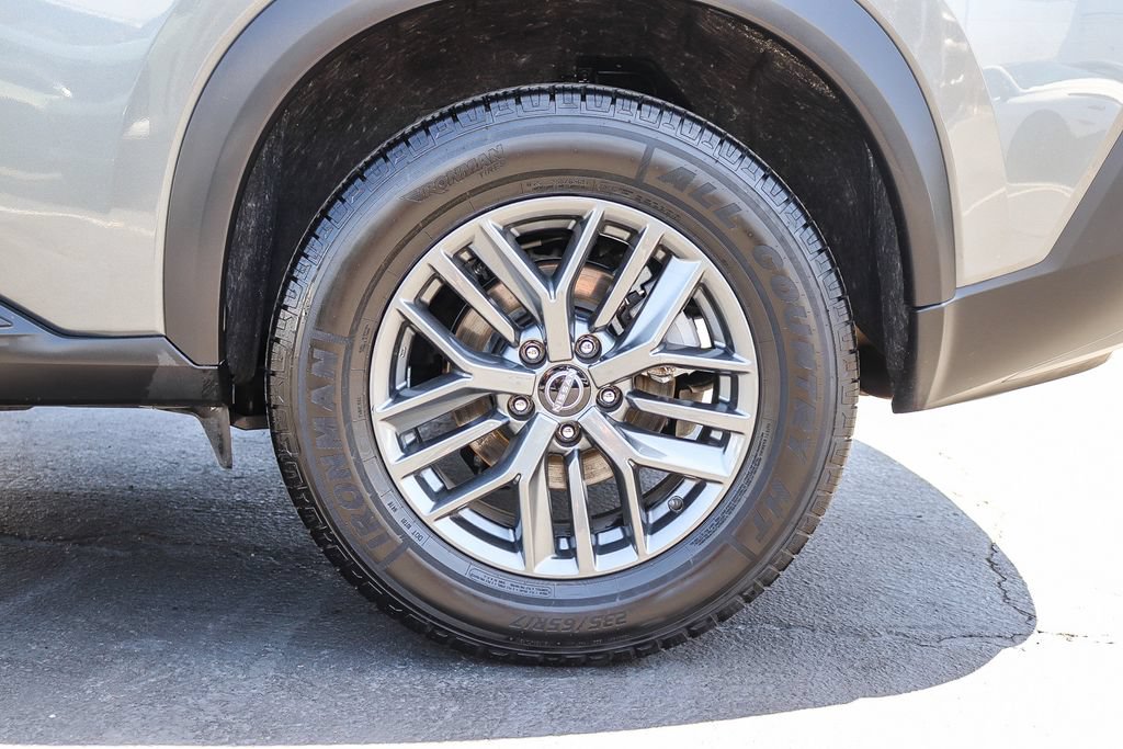 Used 2023 Nissan Rogue S FWD image 10