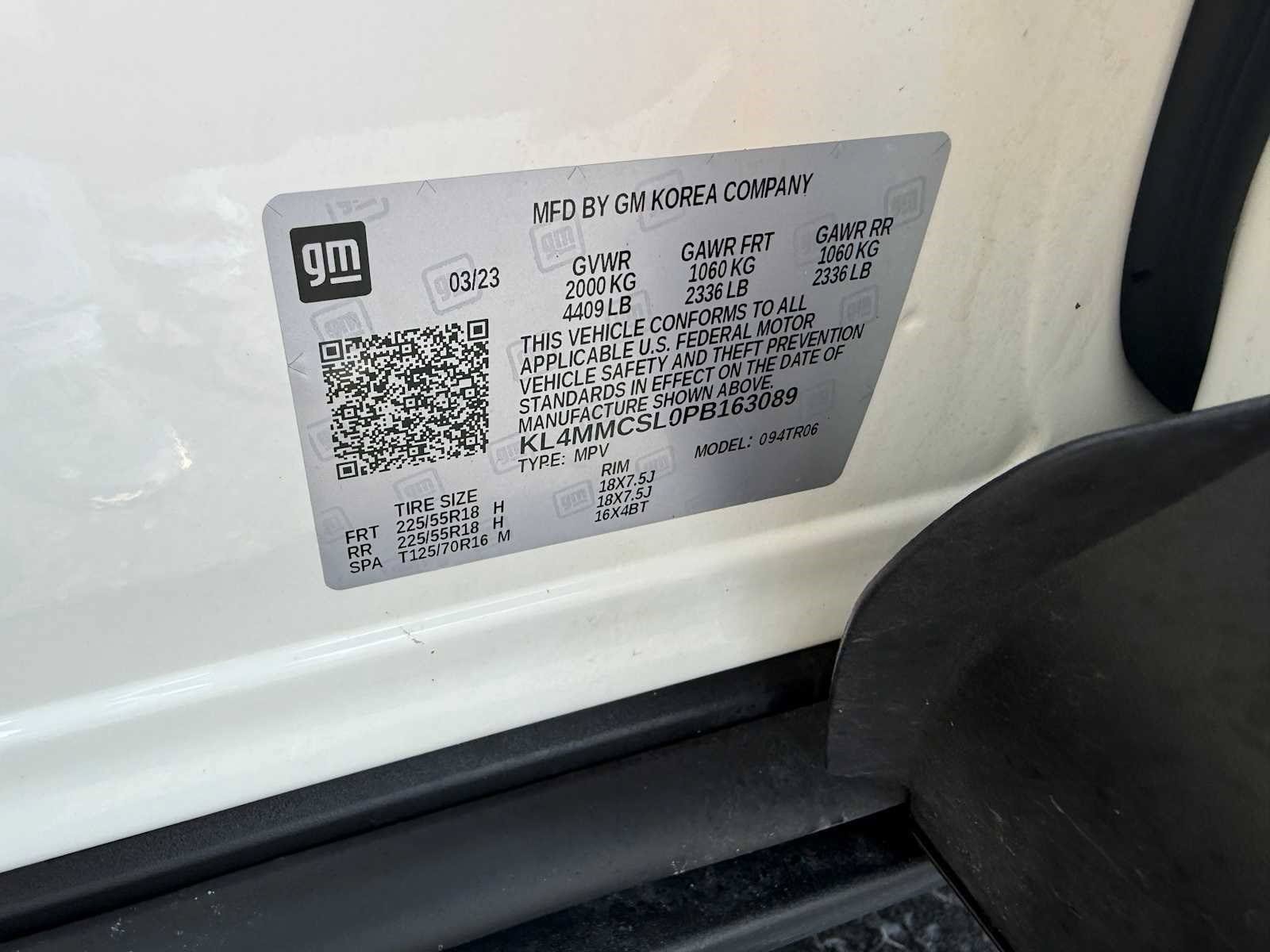 Used 2023 Buick Encore GX Preferred w/ Cold Weather Comfort Package AWD/4WD image 32