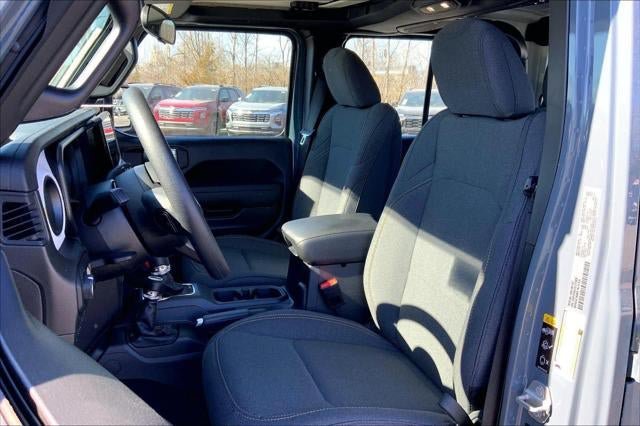 New 2026 Jeep Gladiator Sport AWD/4WD image 37