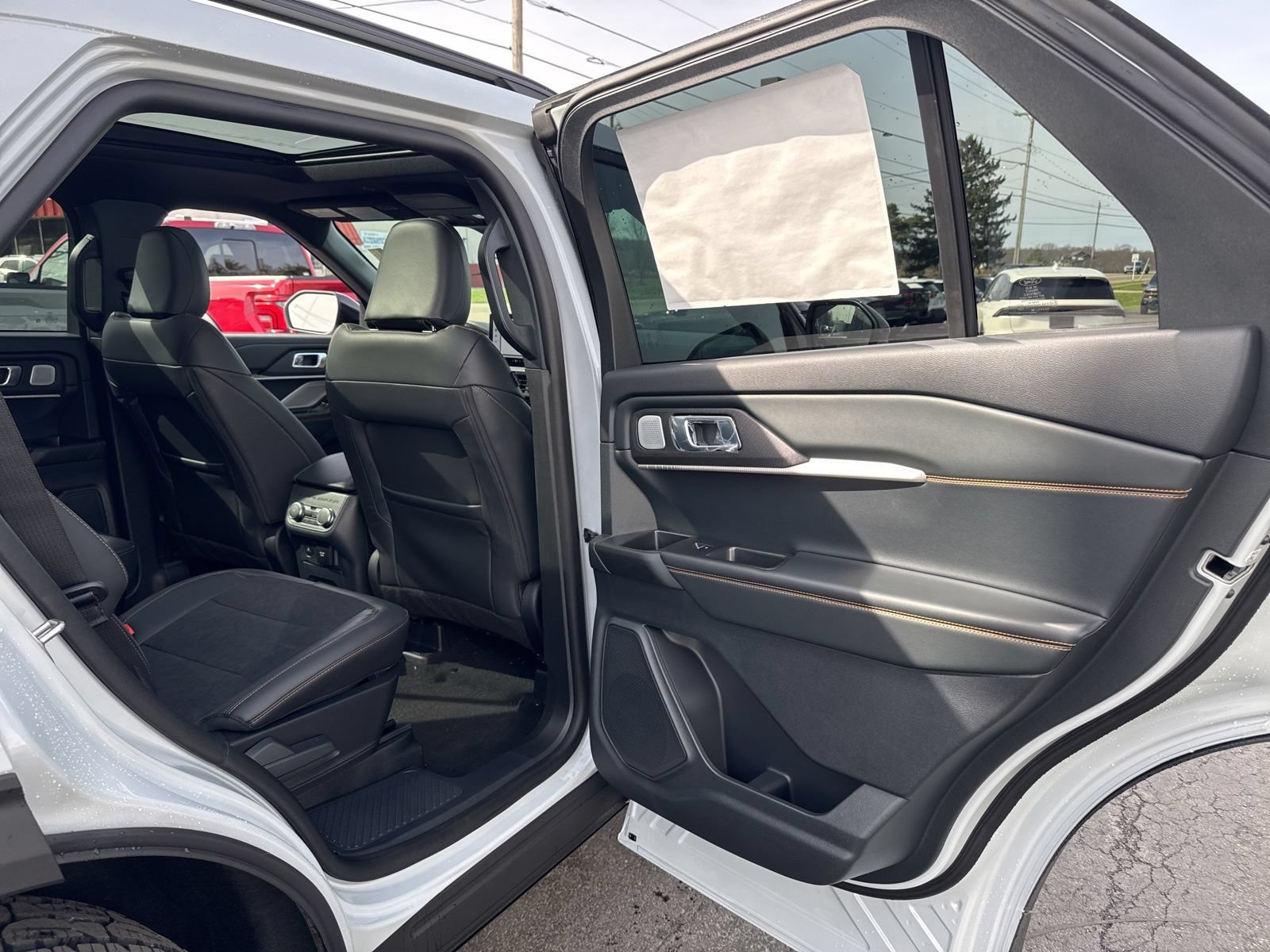 New 2026 Ford Explorer Tremor w/ Tremor Ultimate Package AWD/4WD image 40
