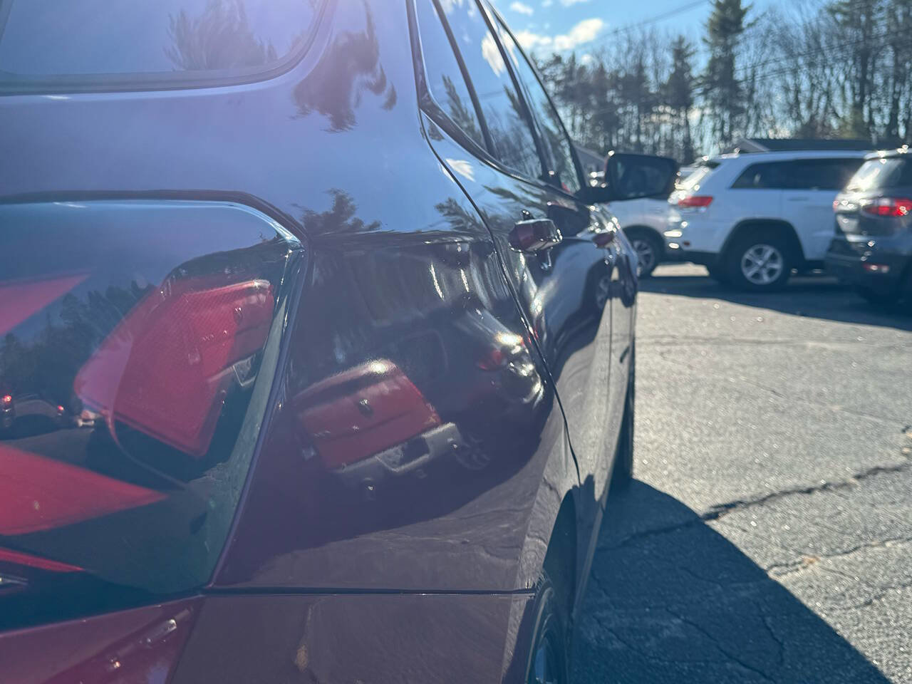 Used 2023 Chevrolet Equinox RS w/ RS Leather Package image 17