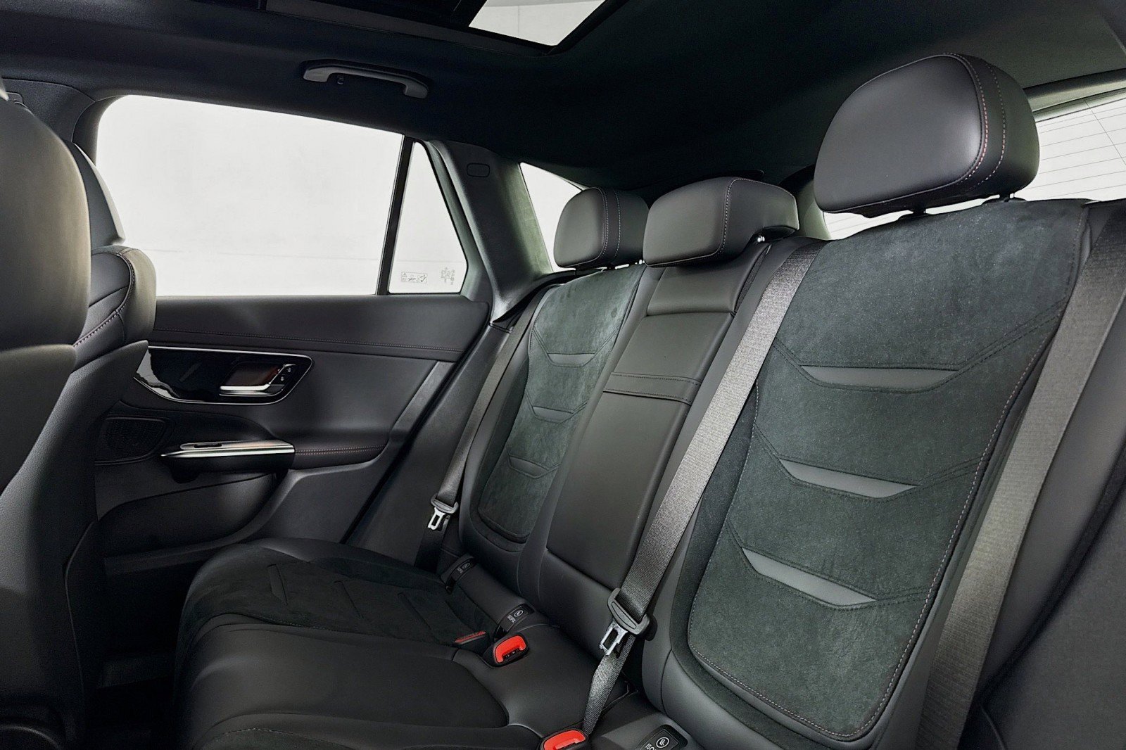 New 2026 Mercedes-Benz GLC 43 AMG 4MATIC image 14