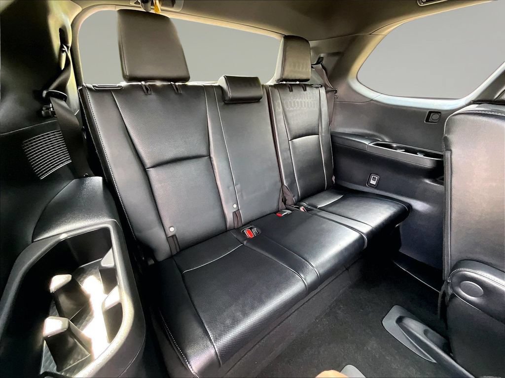 Used 2024 Toyota Grand Highlander AWD Hybrid image 30