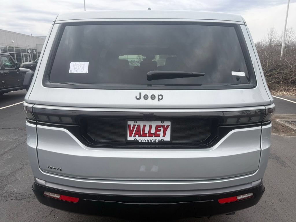 New 2026 Jeep Grand Wagoneer L 4WD w/ Premium Group I image 5