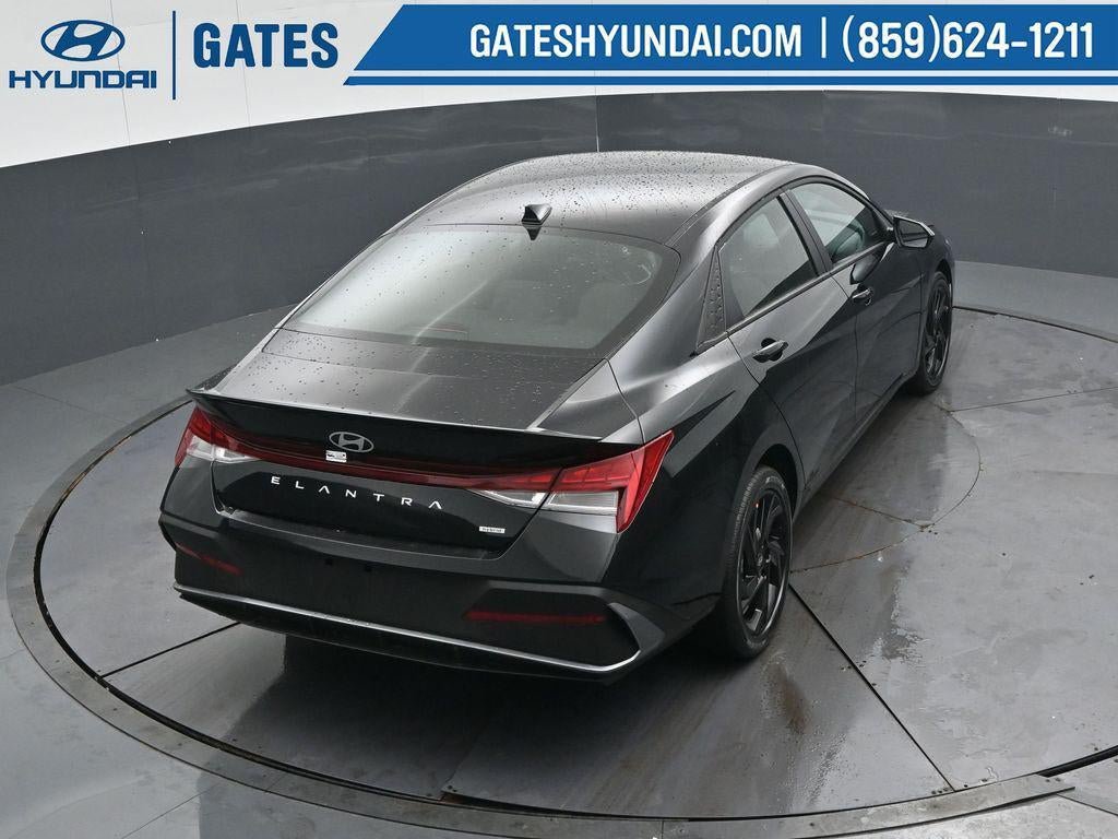 New 2026 Hyundai Elantra SEL FWD image 39