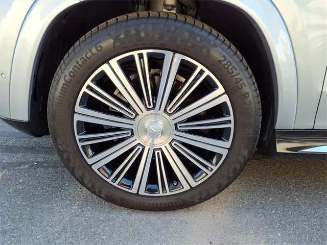 Used 2023 Mercedes-Benz Maybach GLS 600 4MATIC image 9