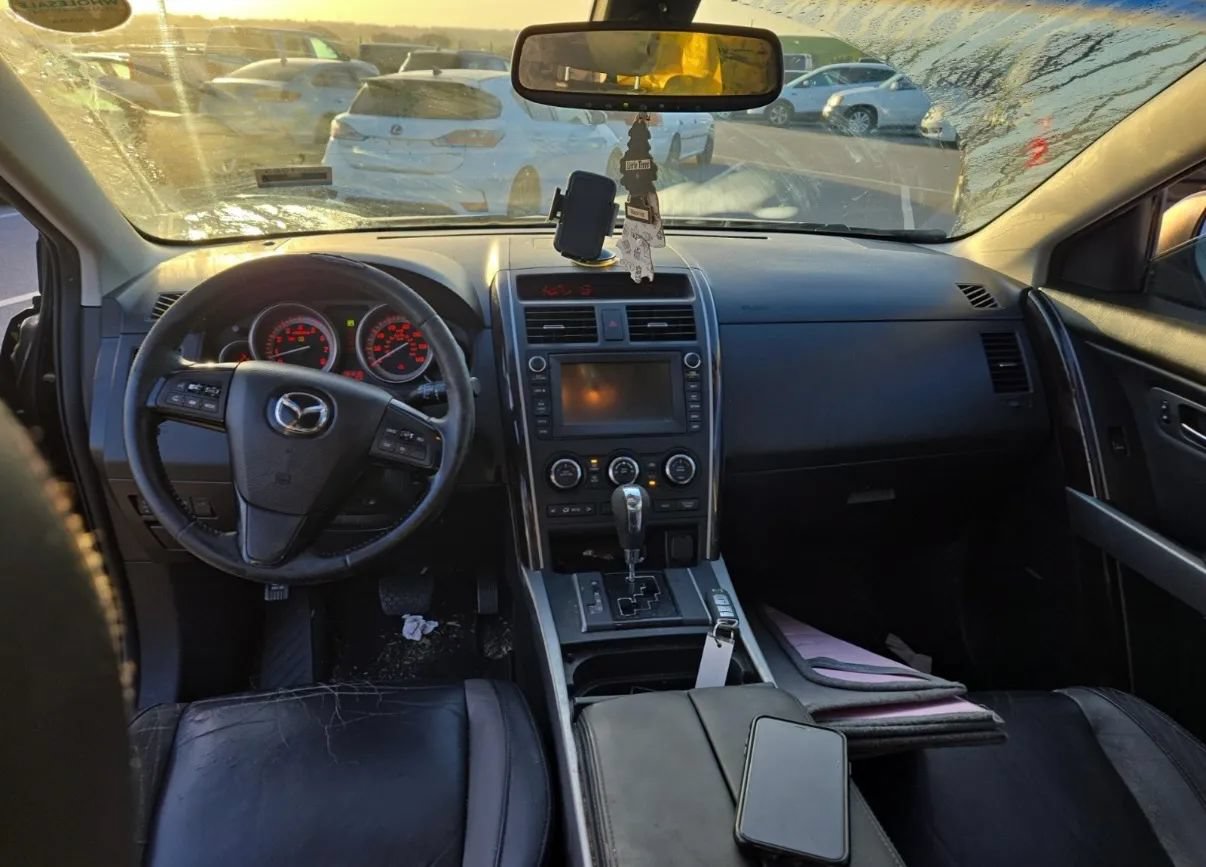 Used 2010 MAZDA CX-9 Grand Touring w/ Moonroof & Bose Audio Pkg FWD image 7