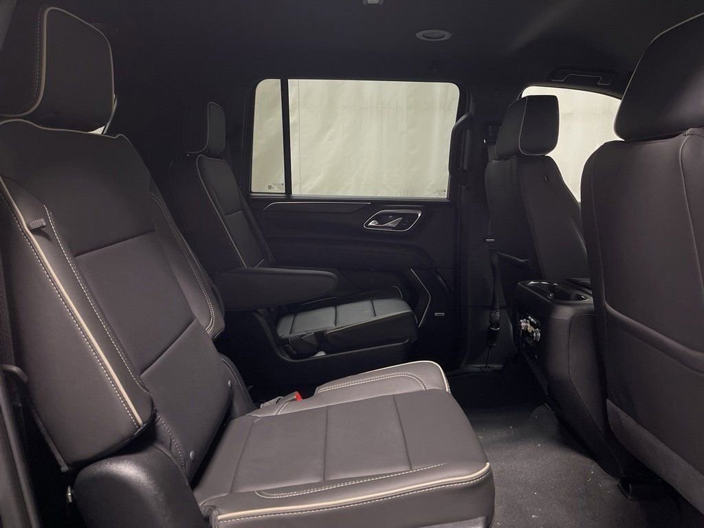 Used 2024 GMC Yukon XL SLT image 28