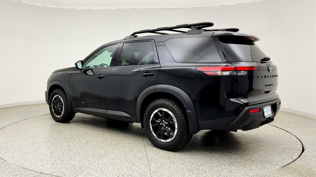 Used 2025 Nissan Pathfinder Rock Creek AWD/4WD image 7