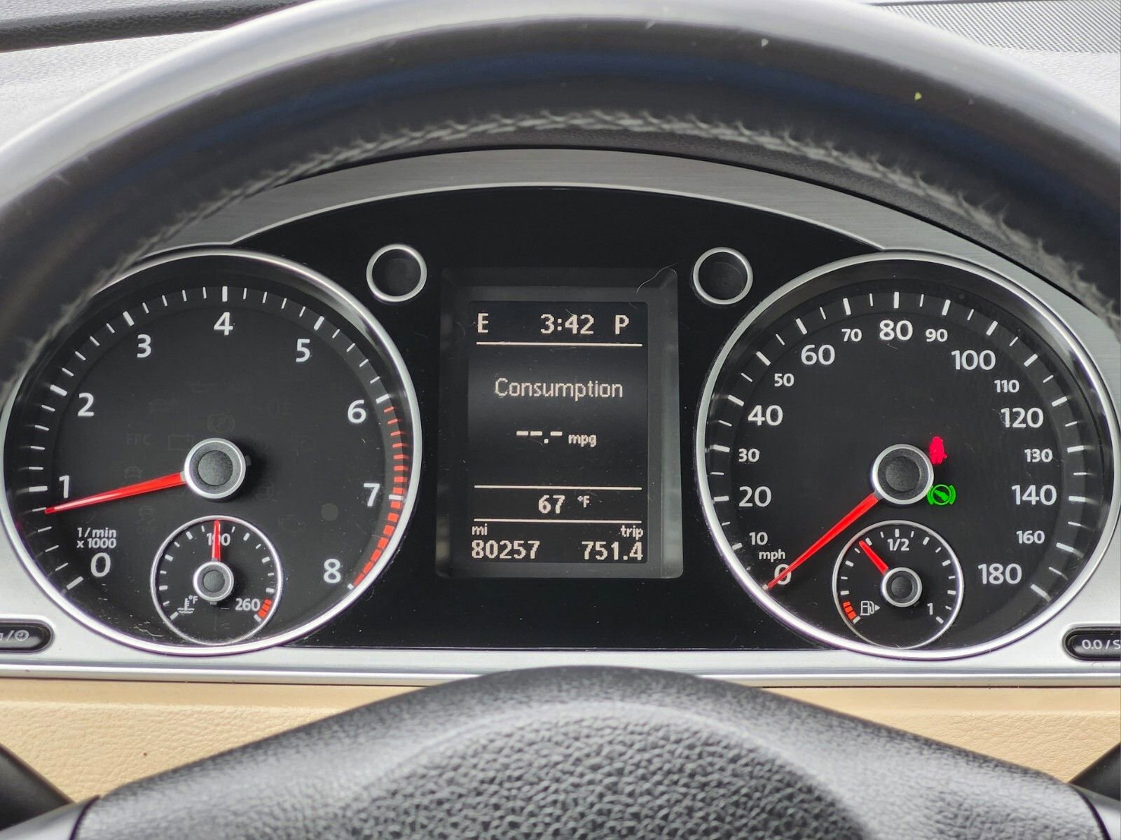 Used 2013 Volkswagen CC Sport image 28