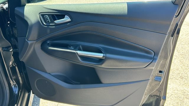 Used 2014 Ford C-MAX Energi SEL w/ Equipment Group 302A FWD image 10