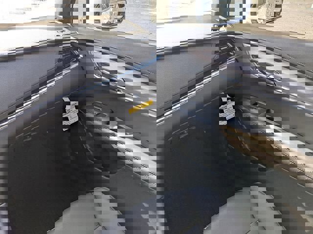 New 2025 Cadillac XT6 Luxury image 21