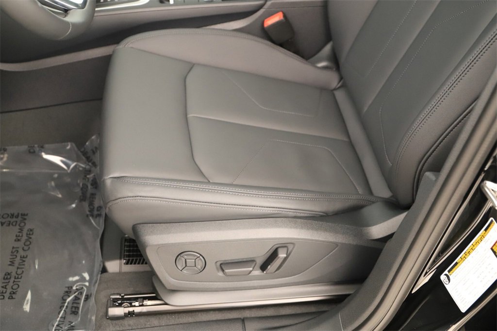 New 2025 Audi Q3 2.0T Premium image 25