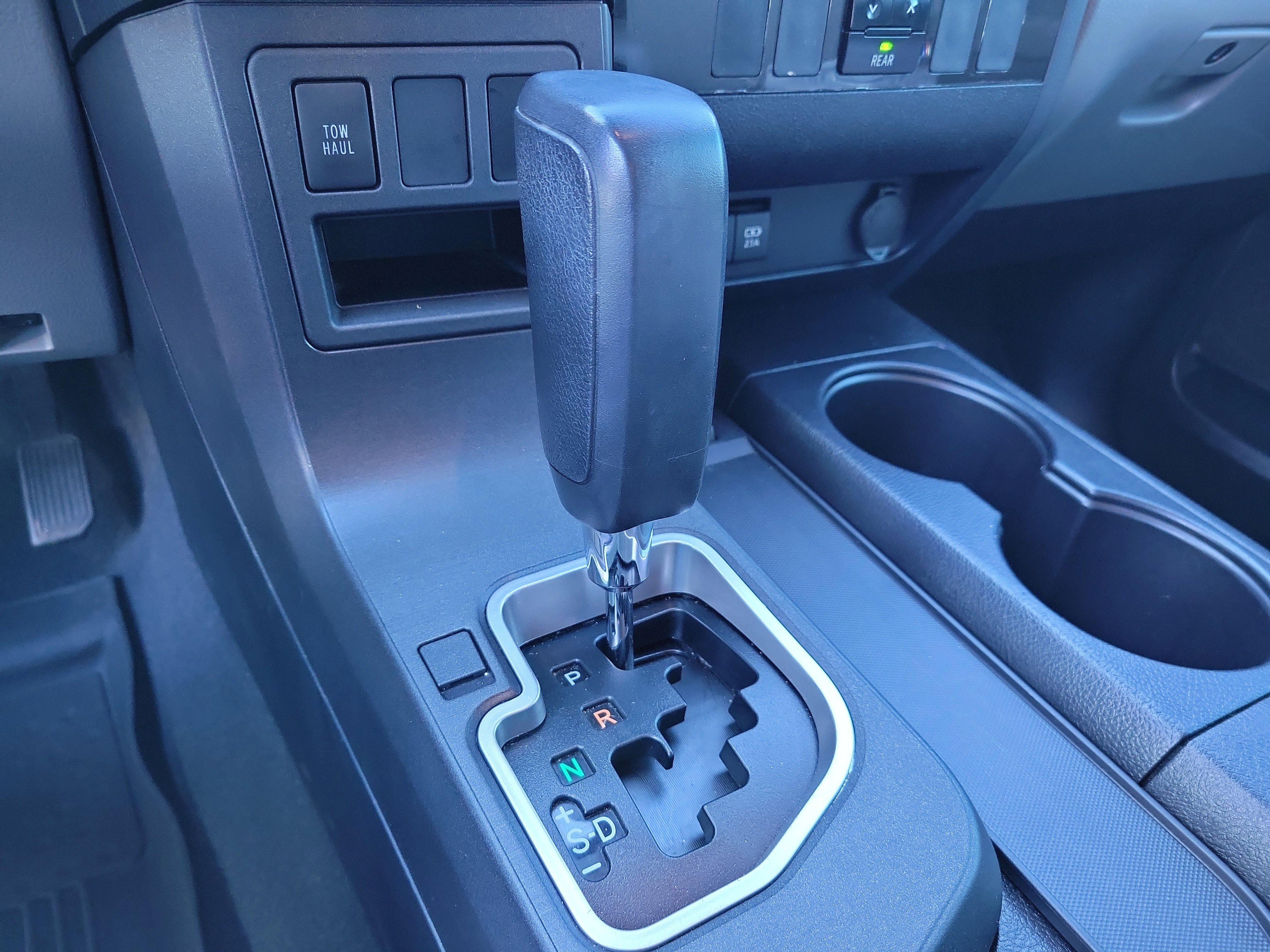 Used 2022 Toyota Sequoia SR5 image 20