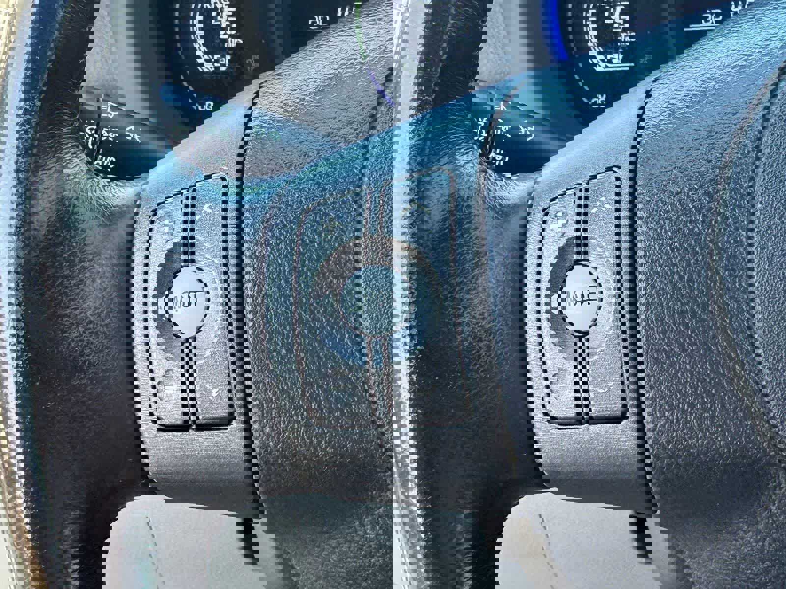 Used 2014 Toyota RAV4 EV FWD image 21