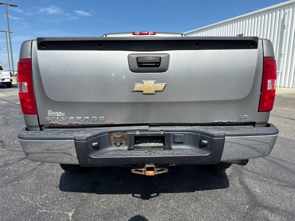 Used 2007 Chevrolet Silverado 1500 W/T w/ LS Package RWD image 10