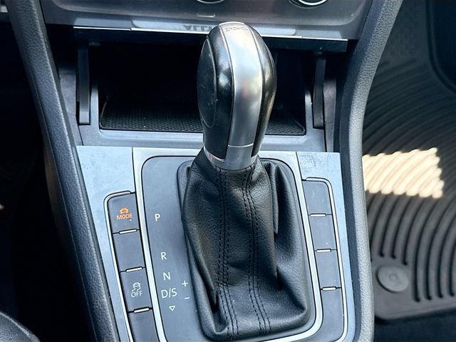 Used 2017 Volkswagen Golf Alltrack S AWD/4WD image 18
