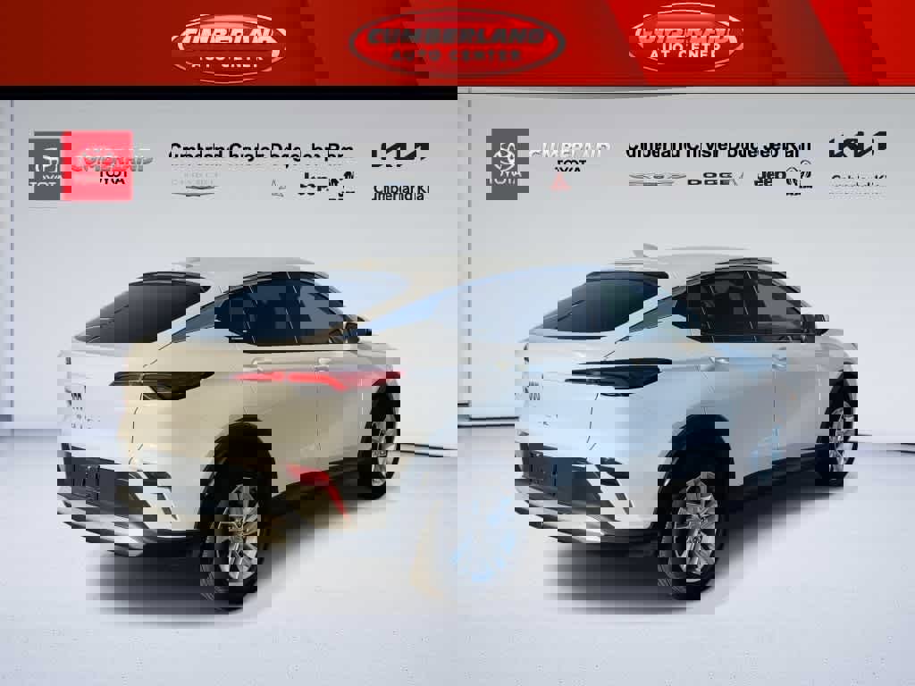 Used 2024 Buick Envista Preferred w/ Convenience I Package image 8