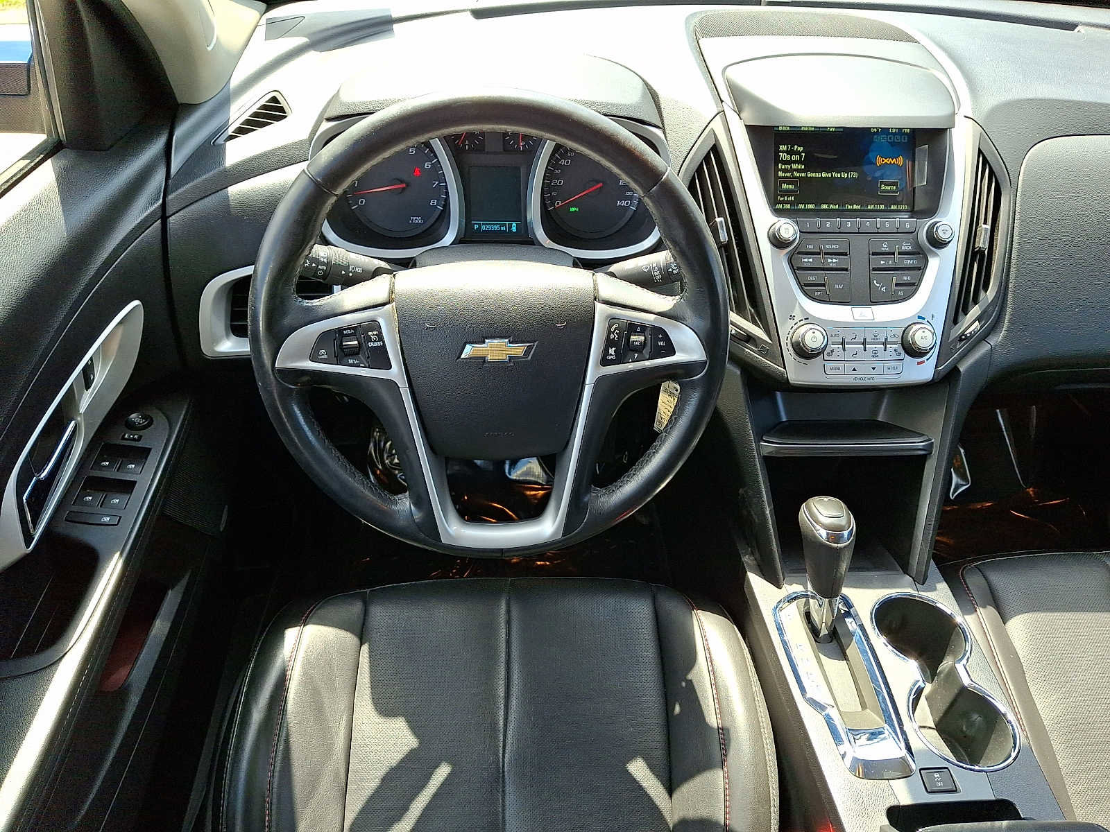 Used 2016 Chevrolet Equinox LTZ w/ Enhanced Convenience Package image 21