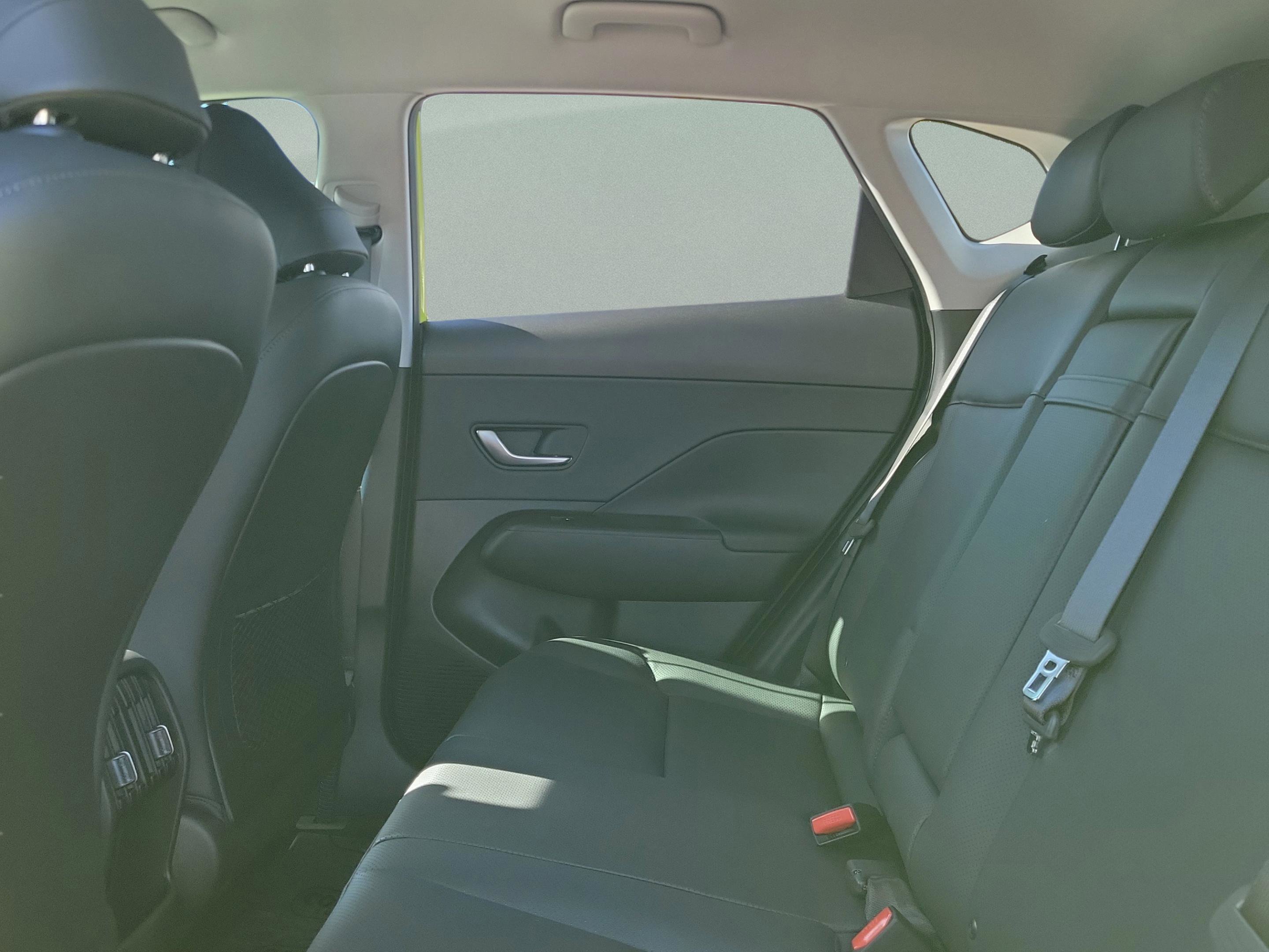 New 2026 Hyundai Kona SEL Premium image 11