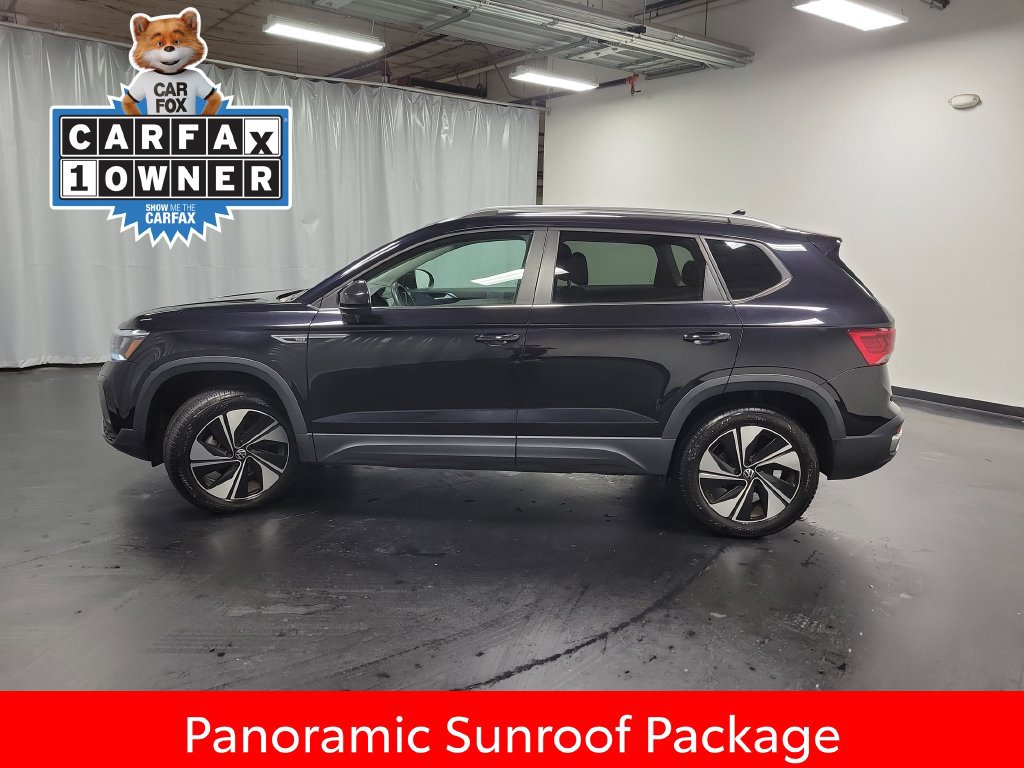 Used 2023 Volkswagen Taos SE w/ Panoramic Sunroof Package AWD/4WD image 5