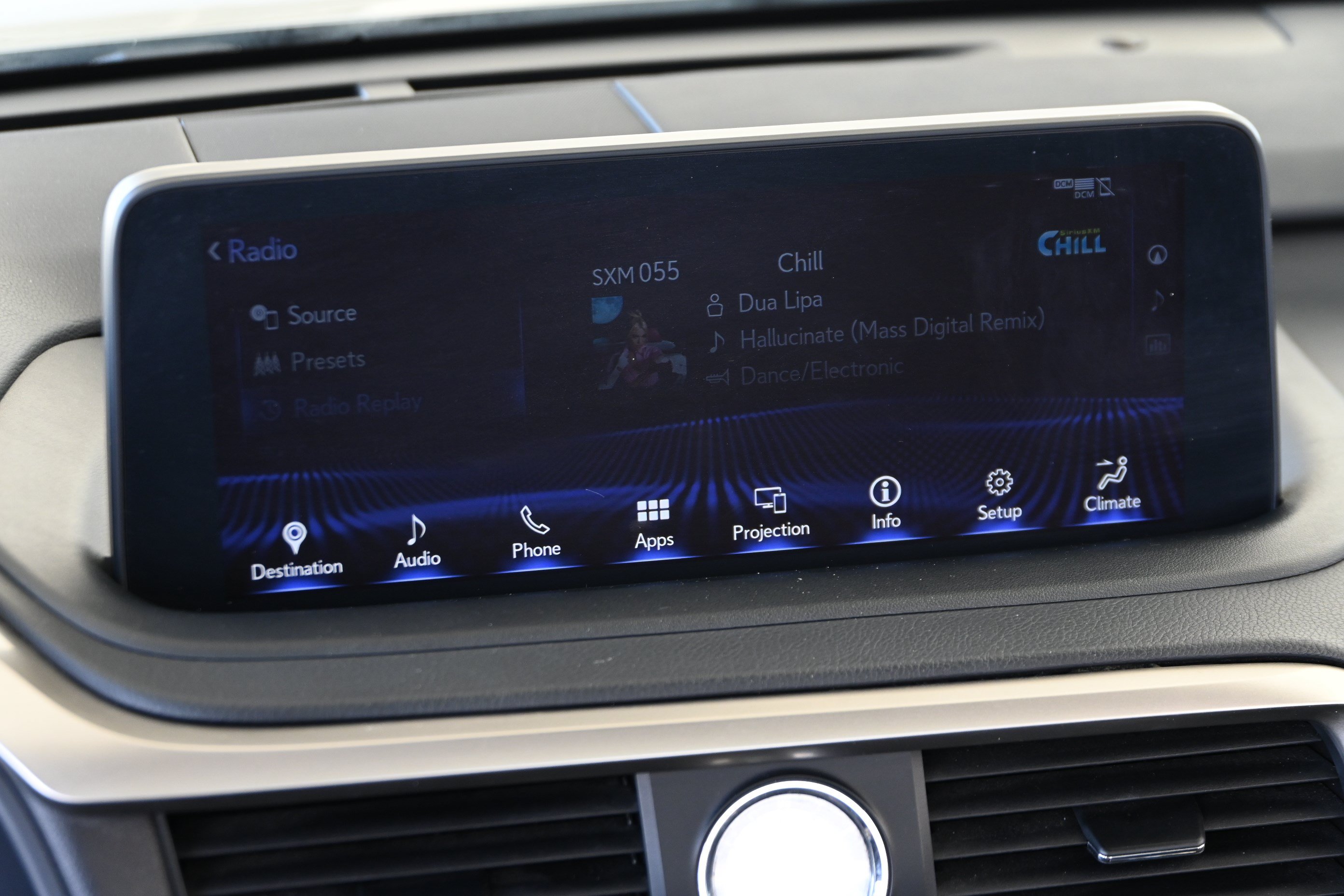 Used 2021 Lexus RX 450h AWD w/ Luxury Package image 19