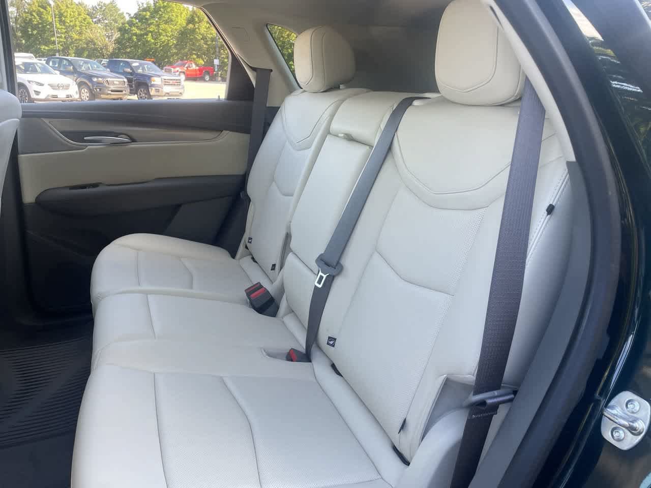 Certified 2024 Cadillac XT5 Premium Luxury FWD image 19