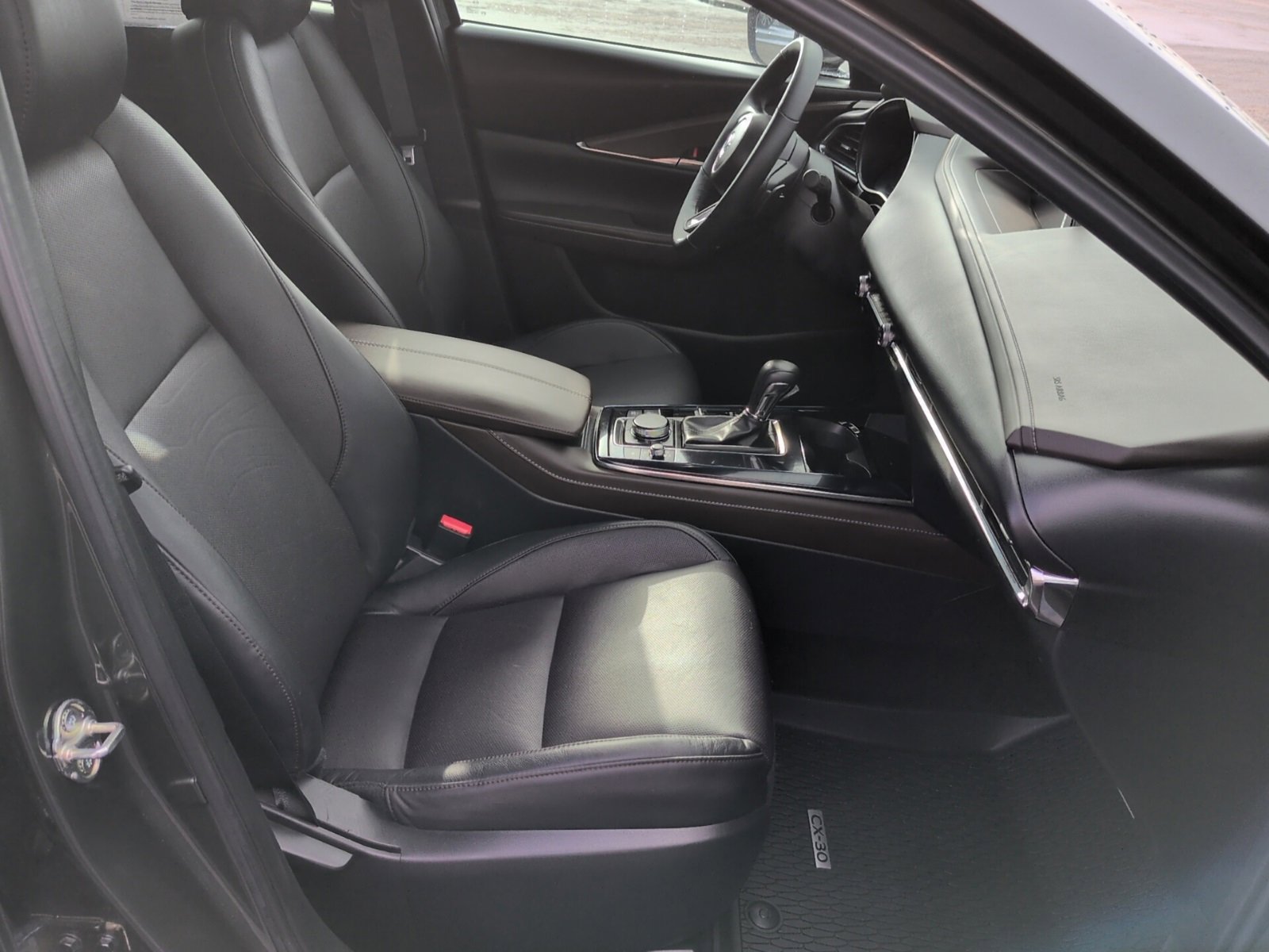 Certified 2025 MAZDA CX-30 AWD 2.5 S w/ Premium Package image 17