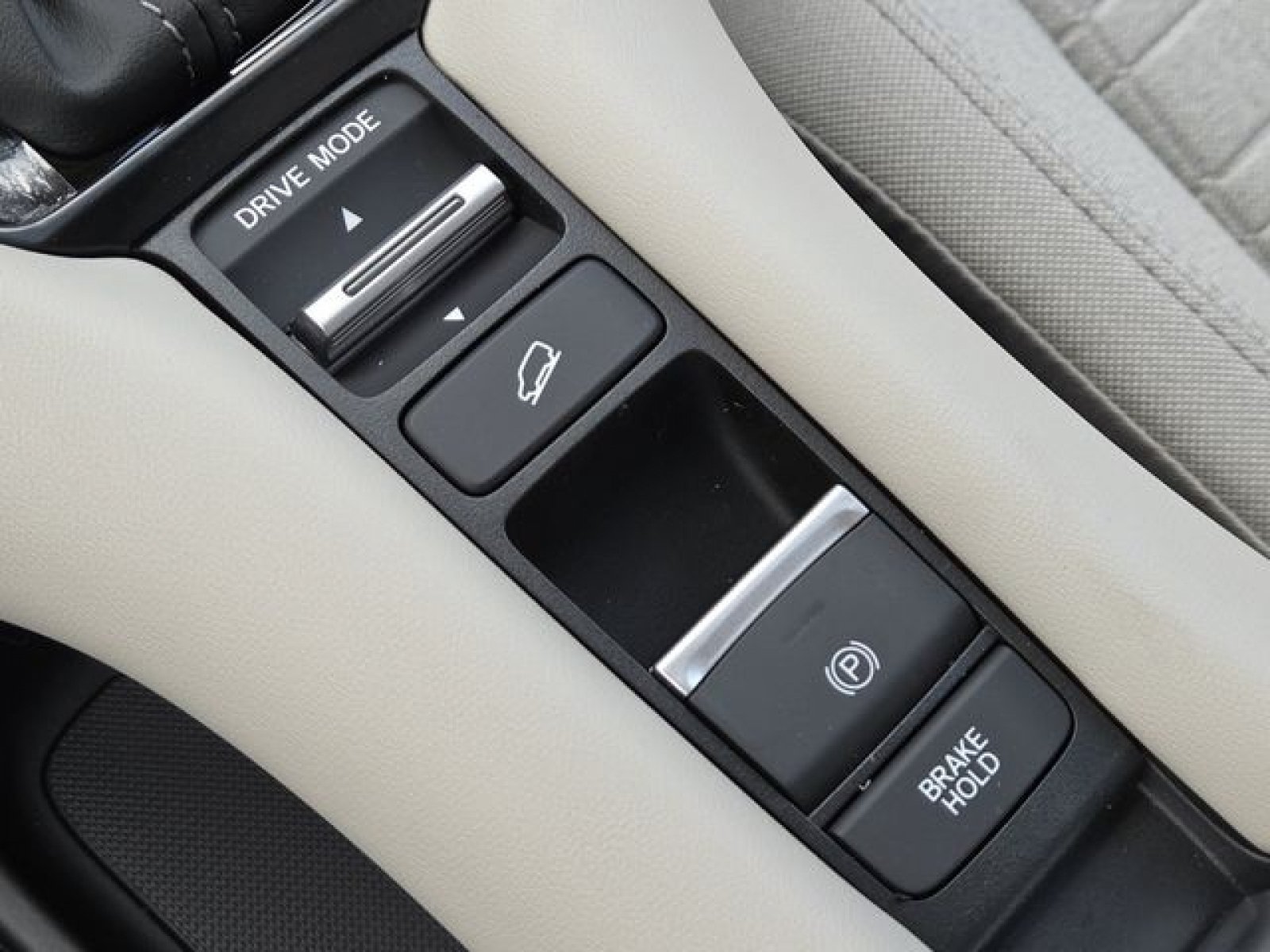 New 2027 Honda HR-V LX image 18