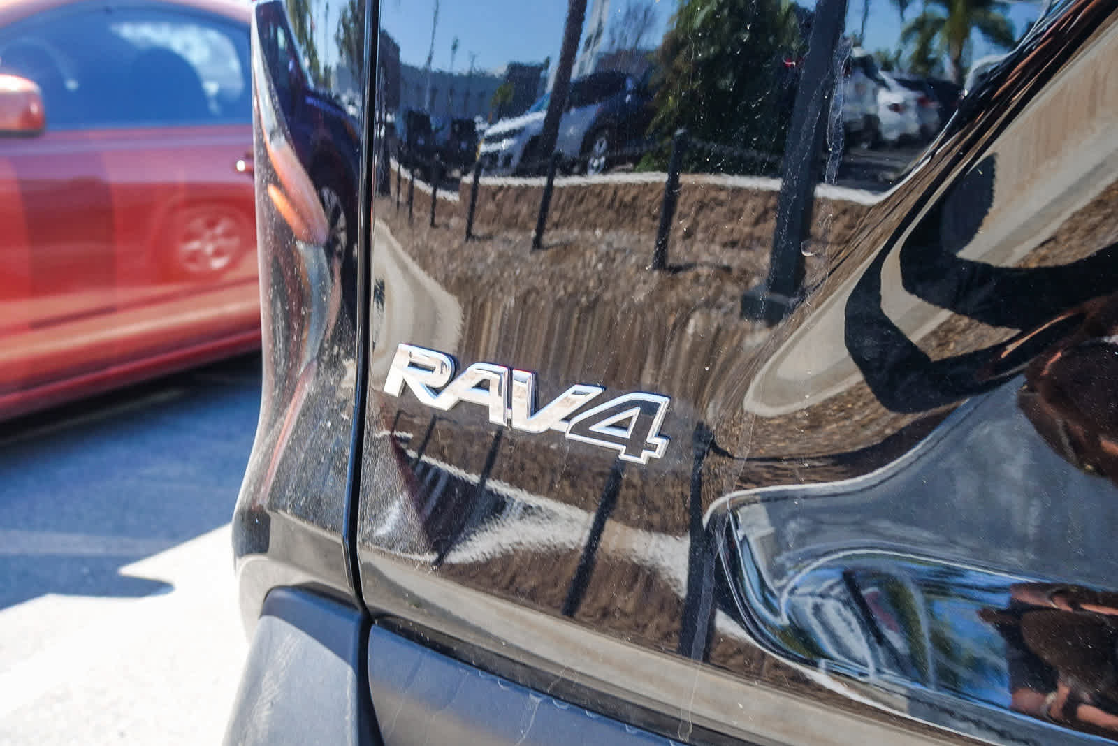 Used 2025 Toyota RAV4 LE image 17