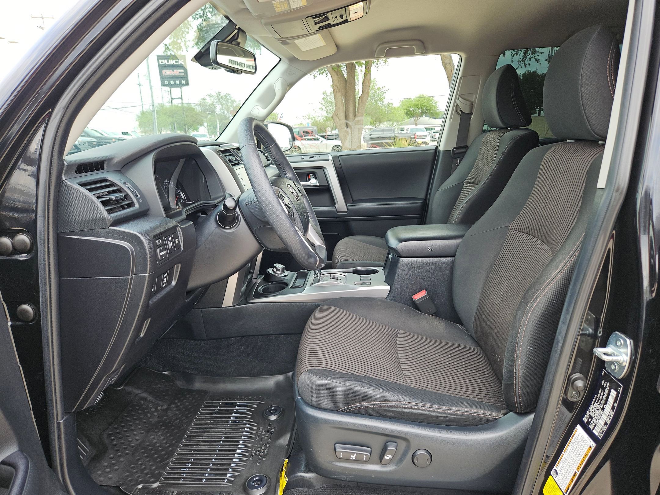 Used 2021 Toyota 4Runner Trail Special Edition AWD/4WD image 9