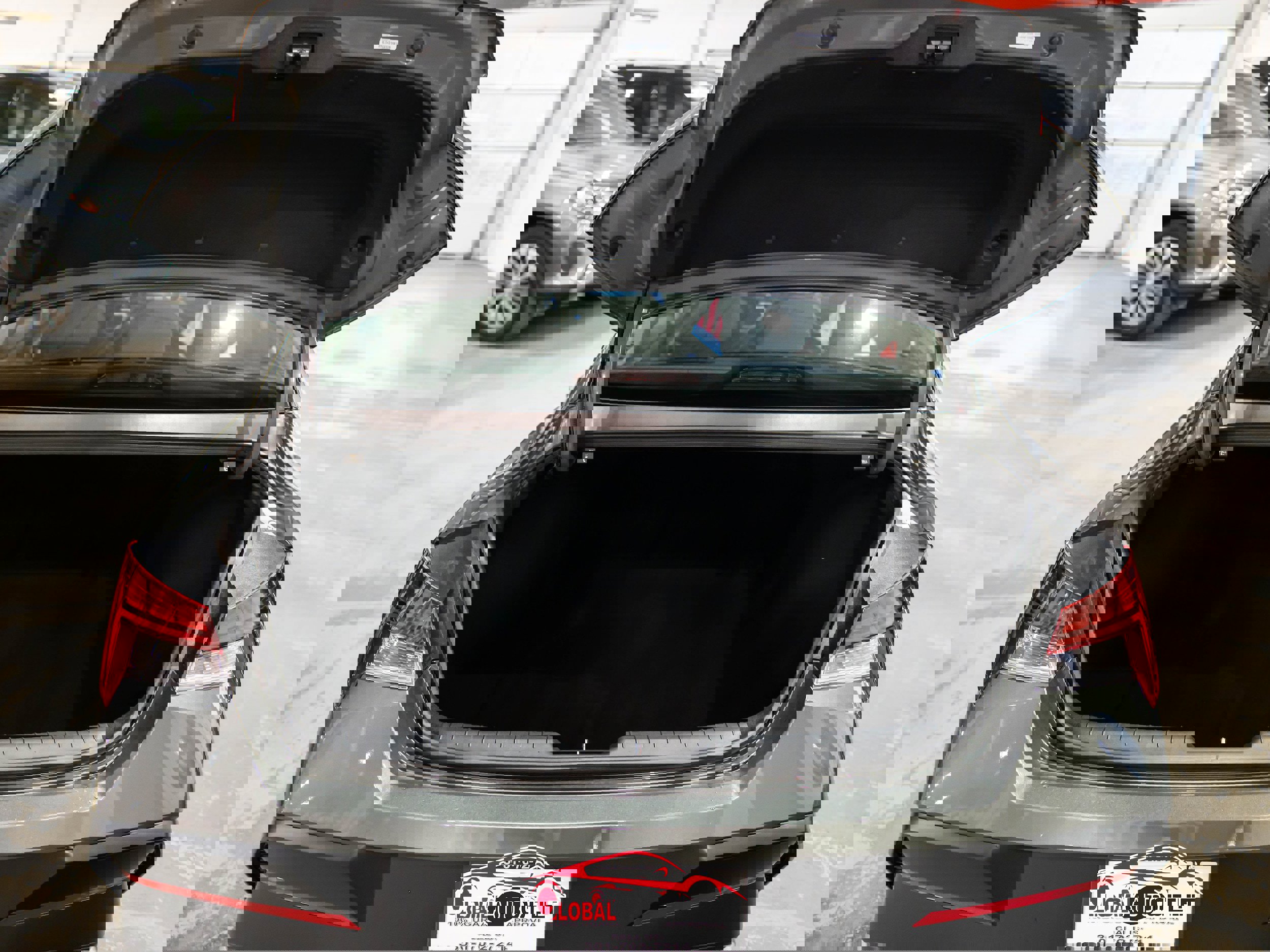 Used 2025 Hyundai Elantra SEL image 45