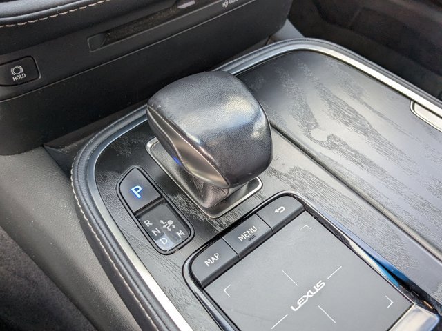 Used 2021 Lexus LS 500 w/ Accessory Package (Z2) image 12