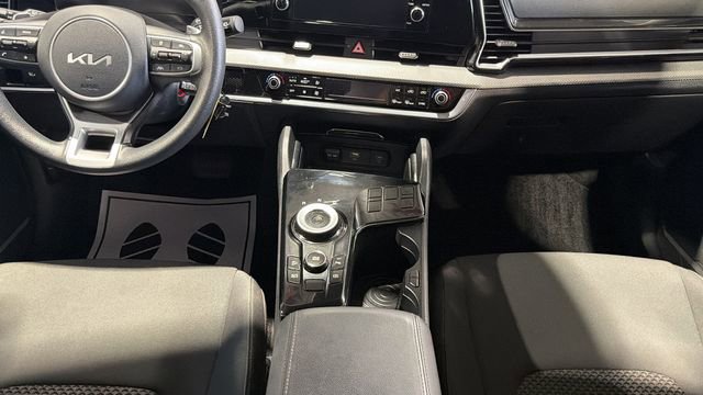 Used 2023 Kia Sportage LX FWD image 15