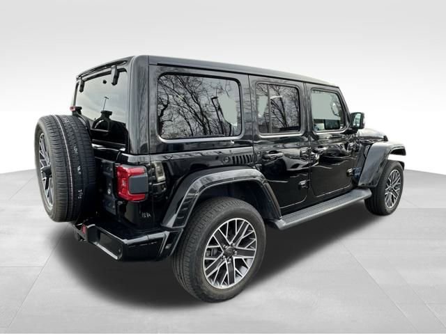 Used 2022 Jeep Wrangler Unlimited Sahara image 7