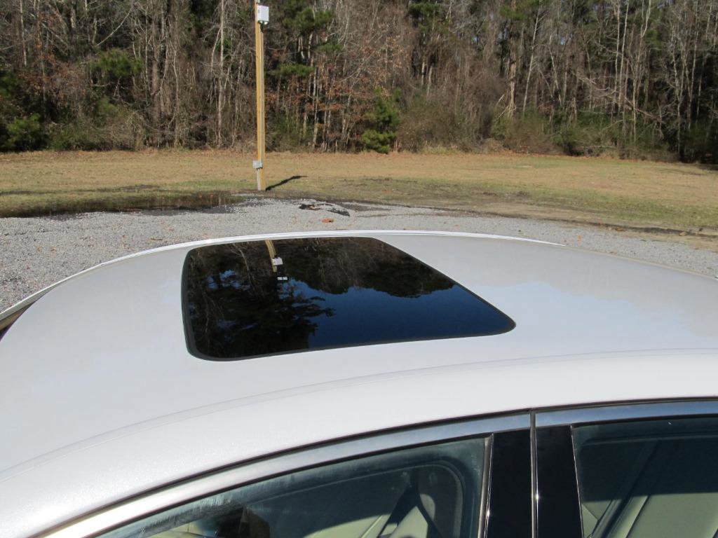 Used 2014 Hyundai Genesis 3.8 w/ Technology Package 03 image 11