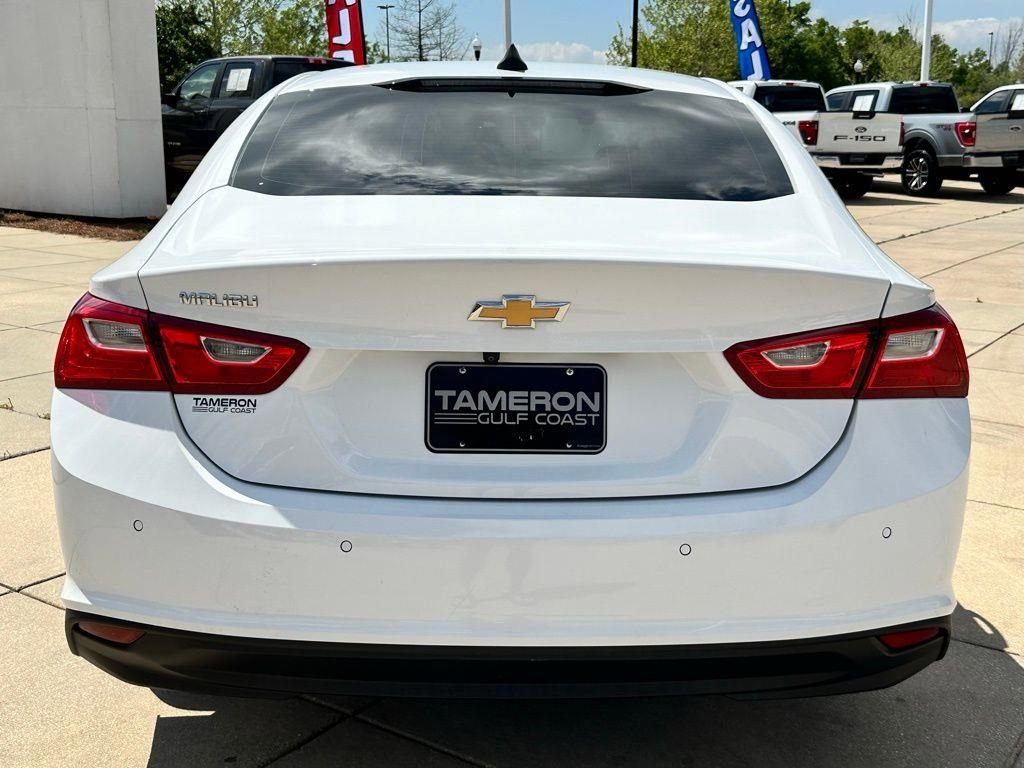 Used 2024 Chevrolet Malibu LS image 3